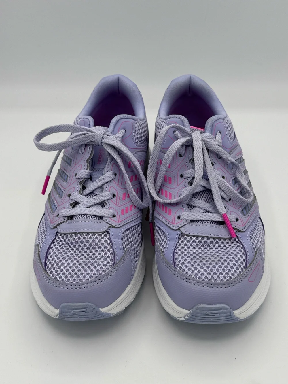 Skechers GO RUN Consistent 2.0 Low Top Sneakers Lilac and Pink- New